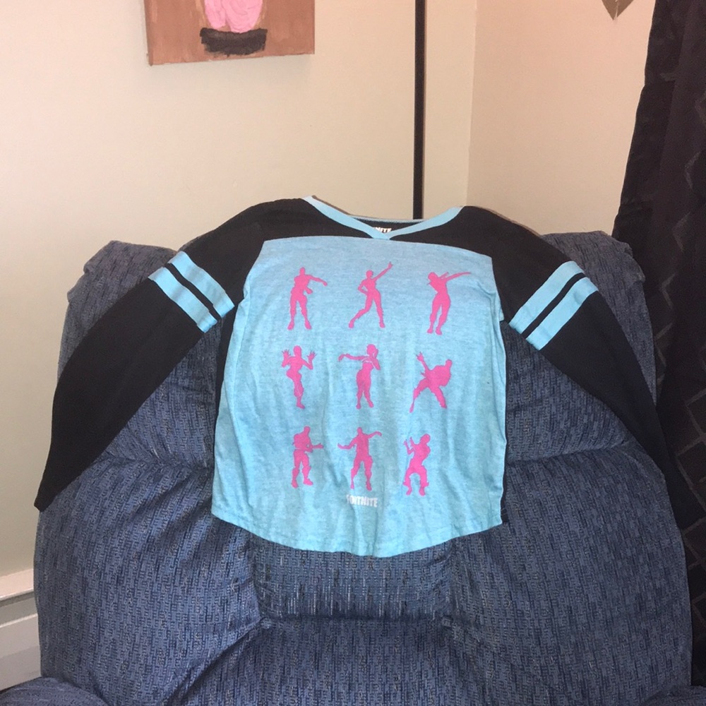 Girls Large Fortnite longsleeve pj shirt